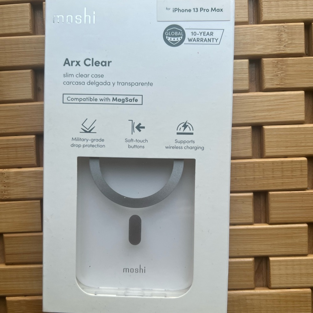 Moshi arx clear iPhone 13 pro max case